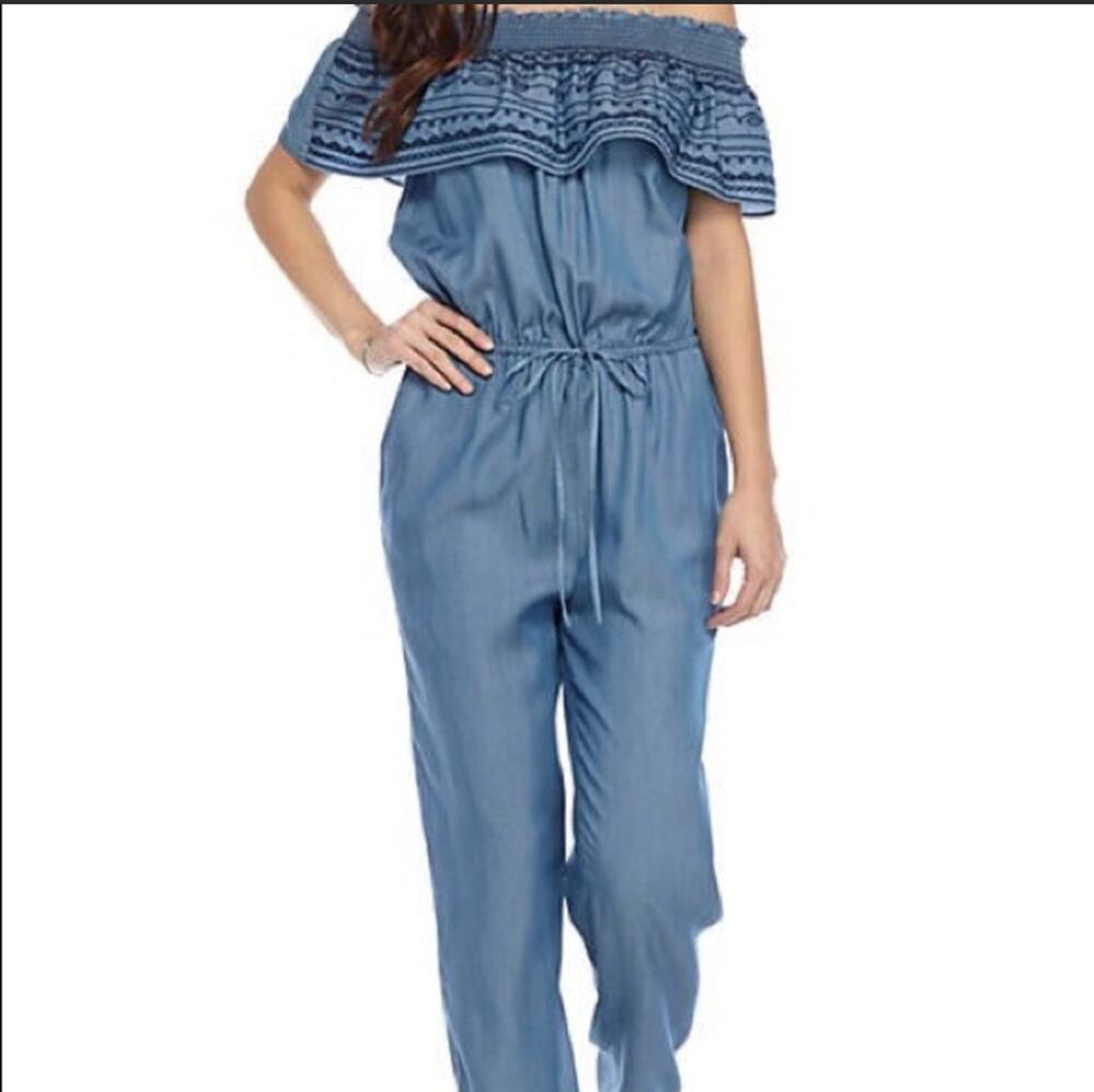 Crown & Ivy Womens chambray off the shoulder jumpsuit, Size XS